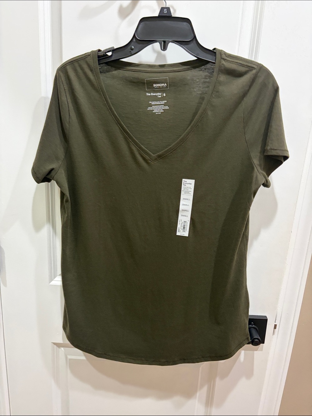 Sonoma Women's V-Neck Tee in Olive Green